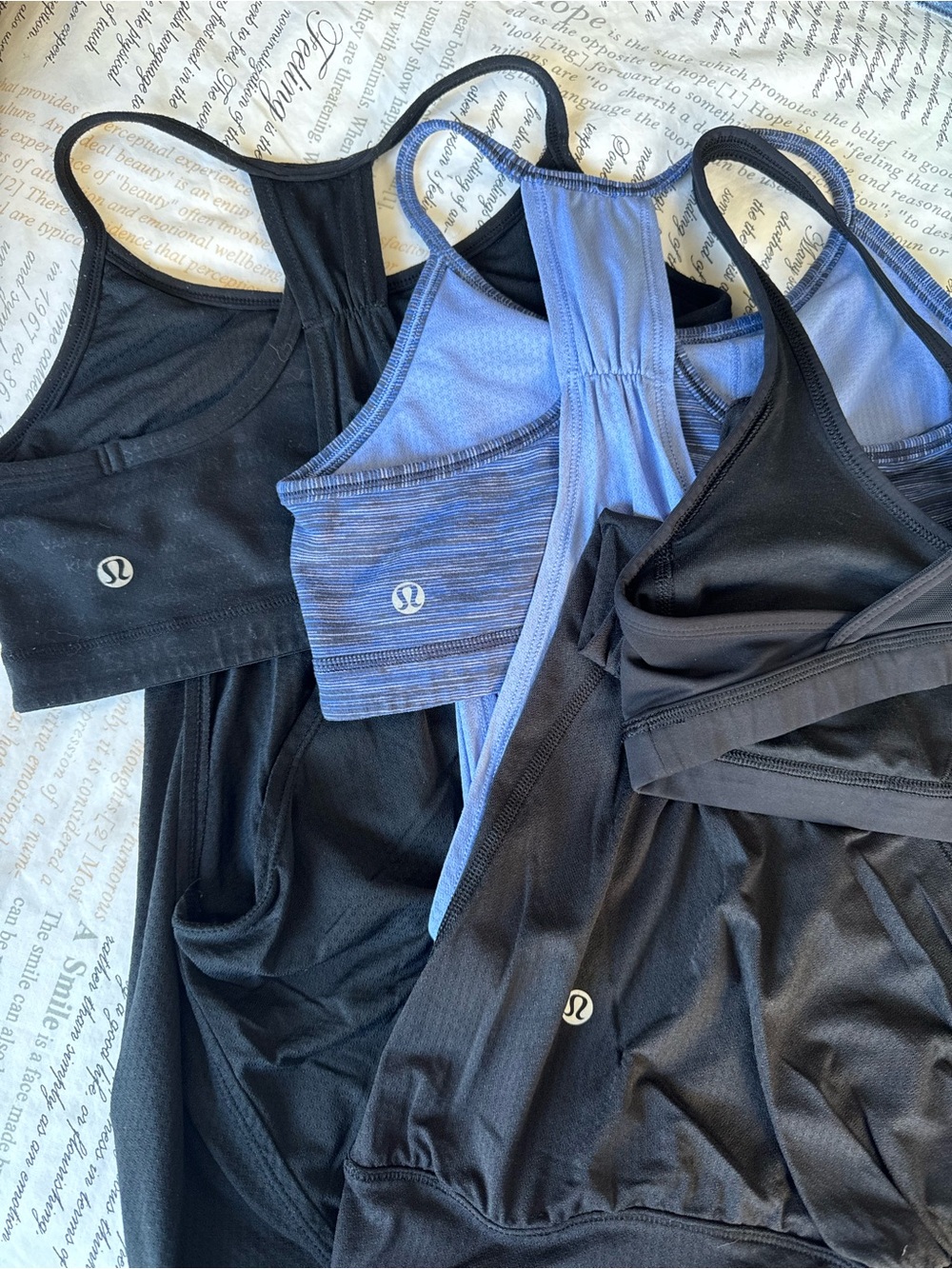 lululemon athletica waterfall tank lot size 6